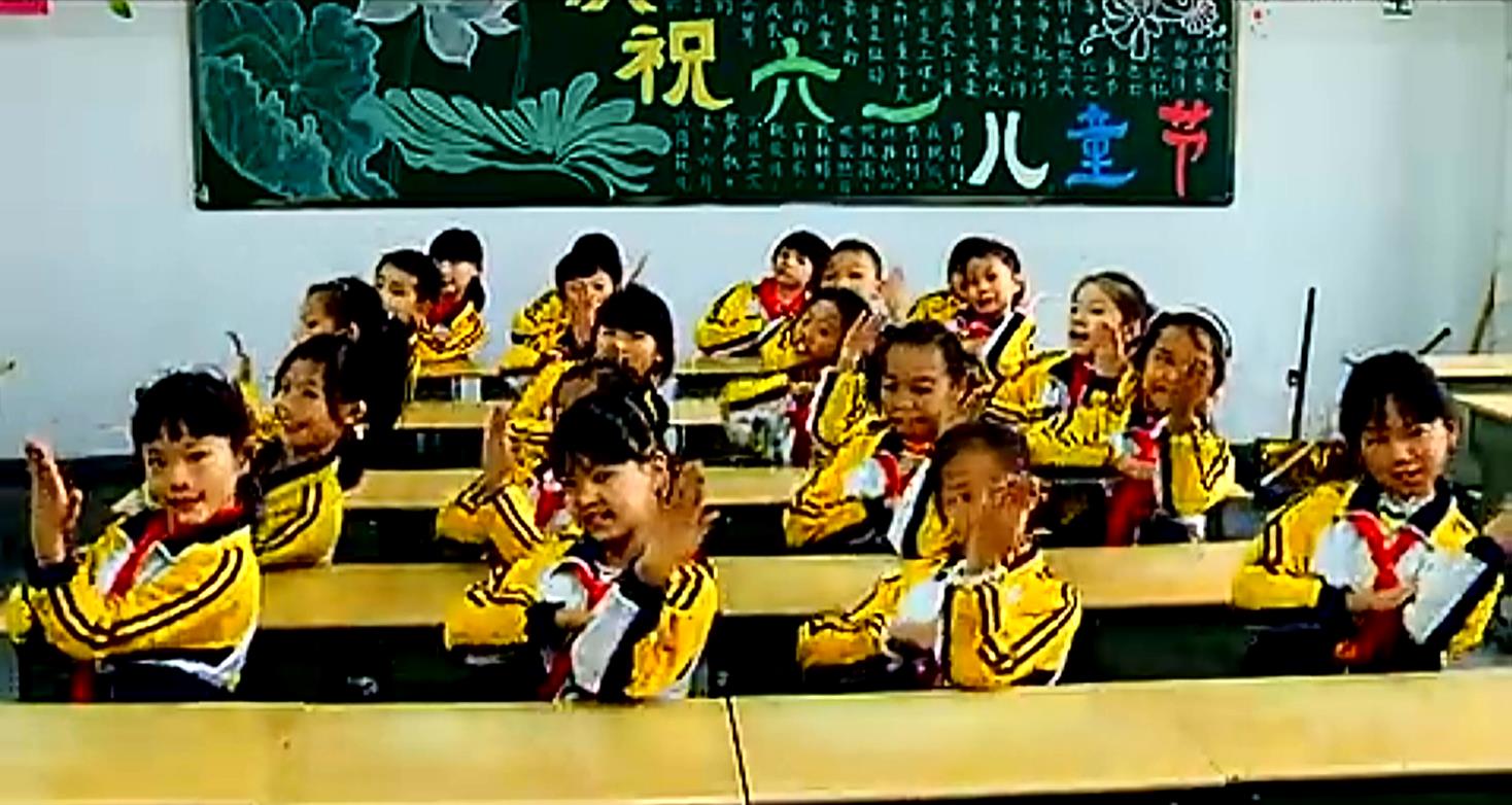 小學部系列展示2.啦啦小蘋果