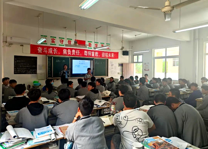 觀點碰撞，哲學思辨——高二政治組特色教學活動